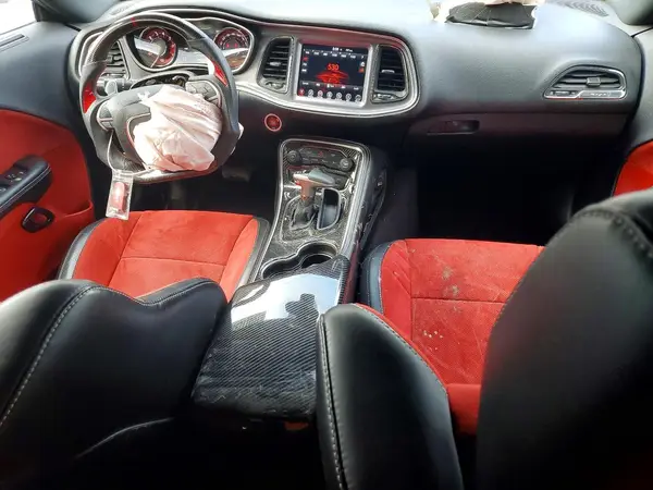 2C3CDZC97HH607086 2017 DODGE CHALLENGER - Image 8