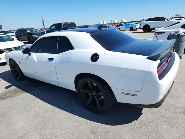 2C3CDZC97HH609002 2017 DODGE CHALLENGER - Image 2