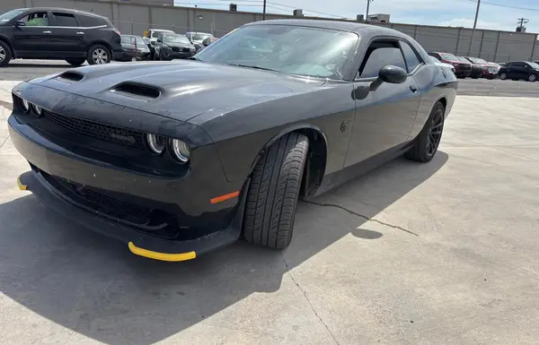 2C3CDZC97PH590594 2023 DODGE CHALLENGER - Image 2