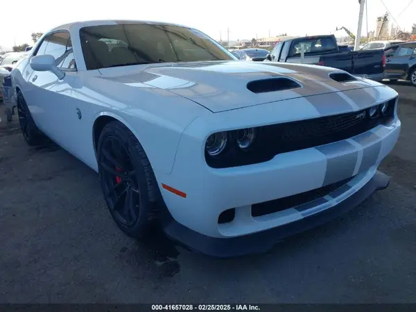 2C3CDZC98PH525639 2023 DODGE CHALLENGER - Image 1