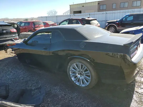 2C3CDZC99GH349457 2016 DODGE CHALLENGER - Image 2