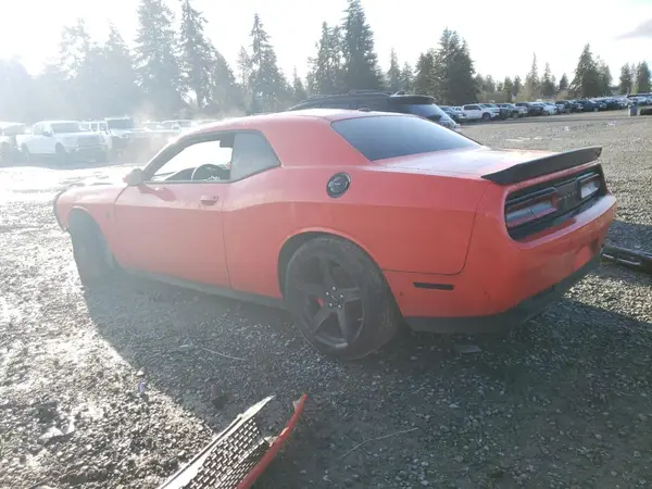 2C3CDZC99HH558599 2017 DODGE CHALLENGER - Image 2