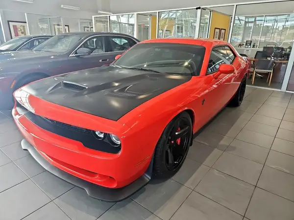 2C3CDZC99HH658119 2017 DODGE CHALLENGER - Image 2