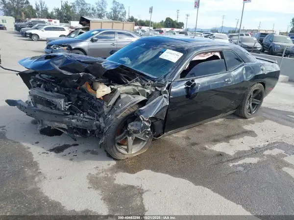 2C3CDZC99JH116041 2018 DODGE CHALLENGER - Image 2