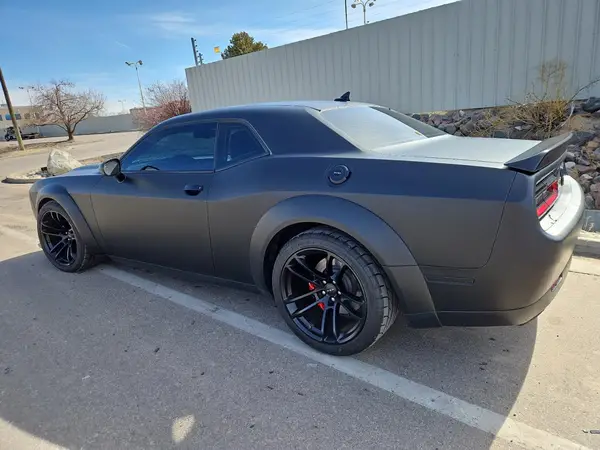 2C3CDZC99PH558441 2023 DODGE CHALLENGER - Image 2
