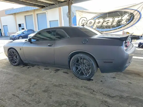 2C3CDZC9XPH570078 2023 DODGE CHALLENGER - Image 2