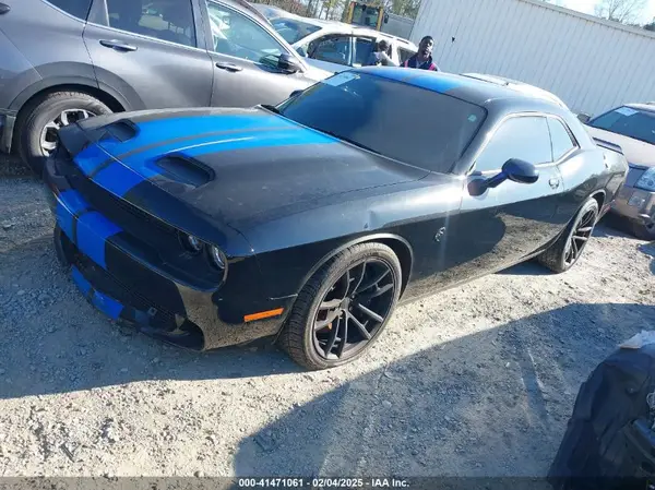 2C3CDZC9XPH577919 2023 DODGE CHALLENGER - Image 2