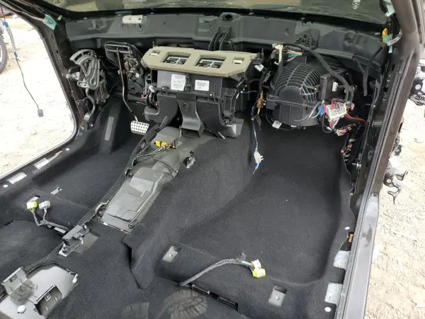 2C3CDZC9XPH605296 2023 DODGE CHALLENGER - Image 8