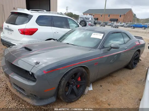 2C3CDZDJ0JH310045 2018 DODGE CHALLENGER - Image 2