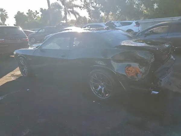 2C3CDZDJ3GH314860 2016 DODGE CHALLENGER - Image 2