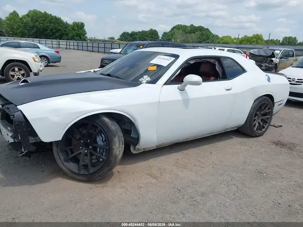 2C3CDZDJ7GH235868 2016 DODGE CHALLENGER - Image 2