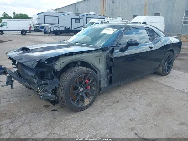 2C3CDZDJ7GH236034 2016 DODGE CHALLENGER - Image 2