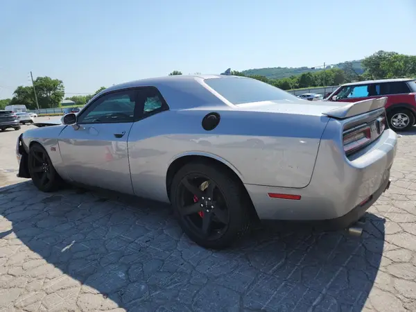2C3CDZDJ7JH214767 2018 DODGE CHALLENGER - Image 2