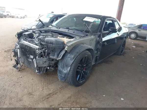2C3CDZDJ9GH351461 2016 DODGE CHALLENGER - Image 2