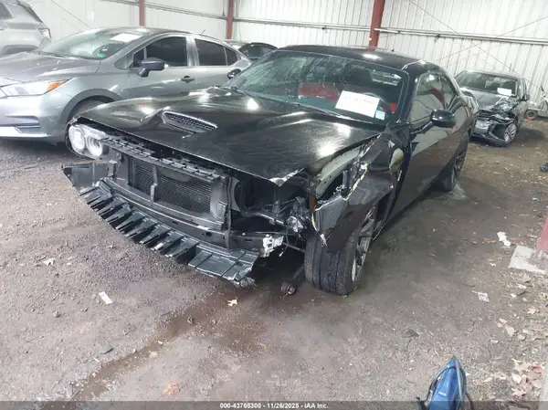 2C3CDZDJXGH284580 2016 DODGE CHALLENGER - Image 2