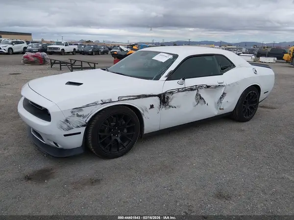 2C3CDZFJ0GH102222 2016 DODGE CHALLENGER - Image 2