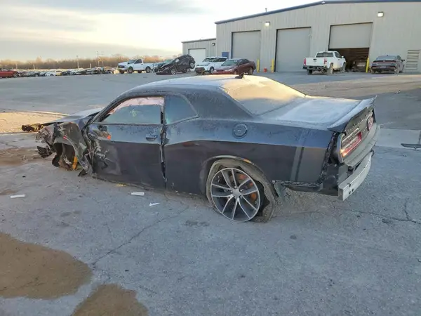 2C3CDZFJ0GH102639 2016 DODGE CHALLENGER - Image 2