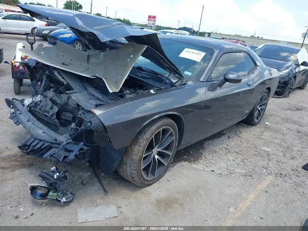 2C3CDZFJ0GH276095 2016 DODGE CHALLENGER - Image 2