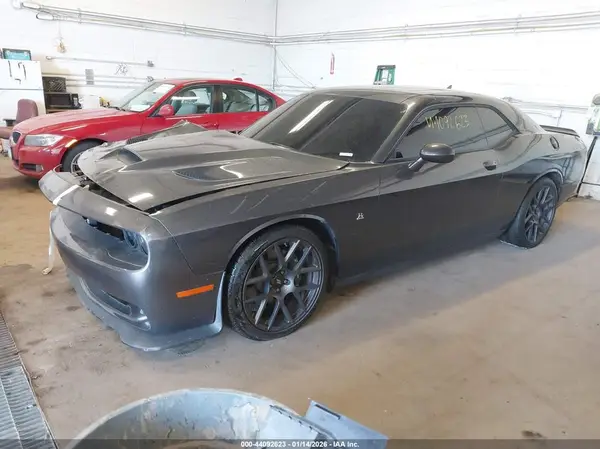 2C3CDZFJ0JH315839 2018 DODGE CHALLENGER - Image 2