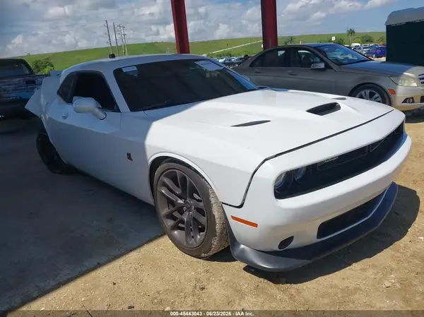 2C3CDZFJ0LH185063 2020 DODGE CHALLENGER - Image 1