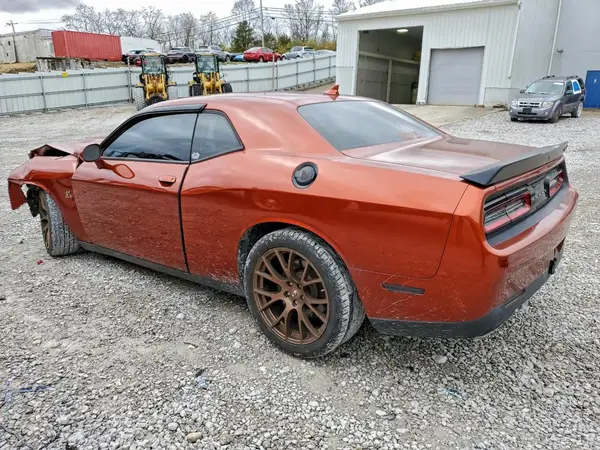2C3CDZFJ0LH236660 2020 DODGE CHALLENGER - Image 2