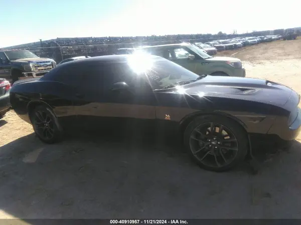 2C3CDZFJ0MH627860 2021 DODGE CHALLENGER - Image 1