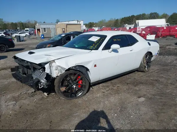 2C3CDZFJ0MH646070 2021 DODGE CHALLENGER - Image 2