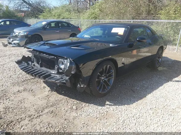 2C3CDZFJ0PH518349 2023 DODGE CHALLENGER - Image 2