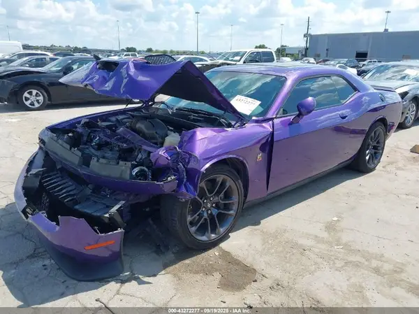 2C3CDZFJ0PH645134 2023 DODGE CHALLENGER - Image 2