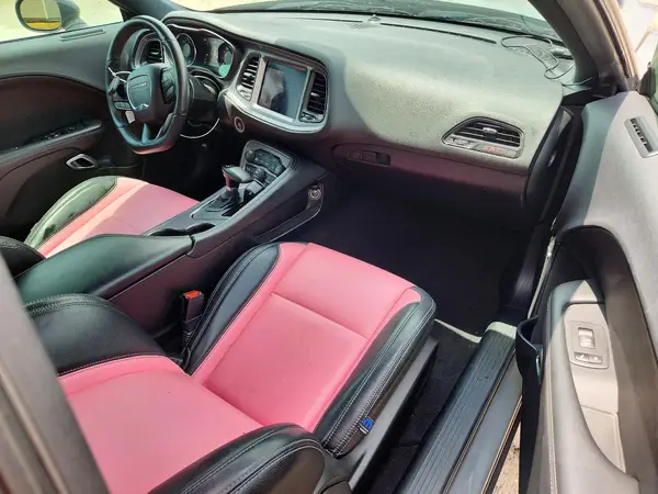 2C3CDZFJ0PH695676 2023 DODGE CHALLENGER - Image 8
