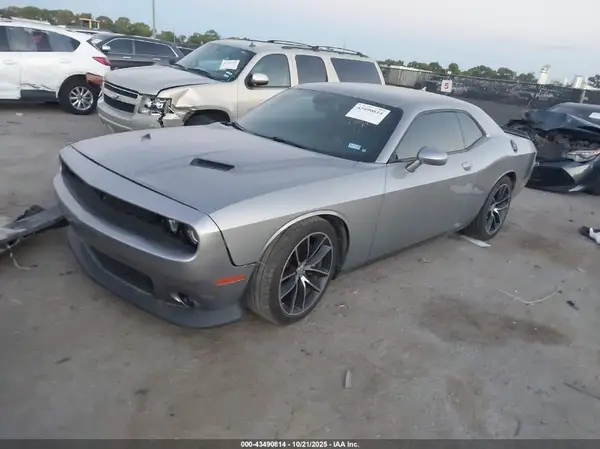 2C3CDZFJ1GH201910 2016 DODGE CHALLENGER - Image 2