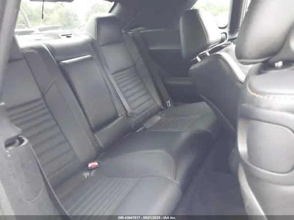 2C3CDZFJ1GH249682 2016 DODGE CHALLENGER - Image 8