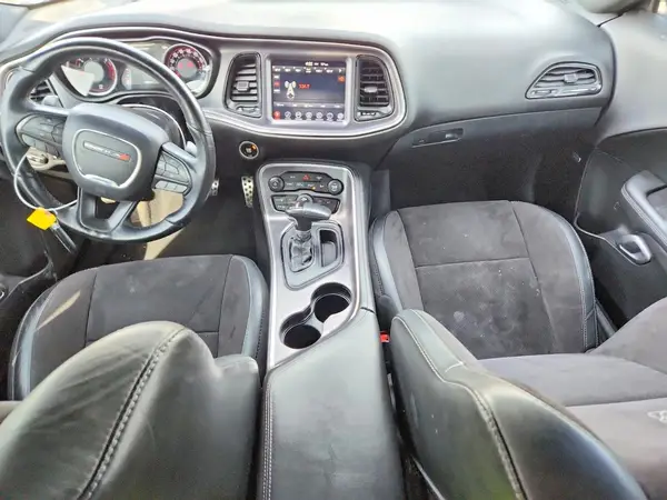2C3CDZFJ1HH560644 2017 DODGE CHALLENGER - Image 8