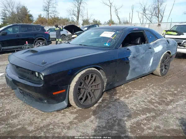 2C3CDZFJ1JH182847 2018 DODGE CHALLENGER - Image 2