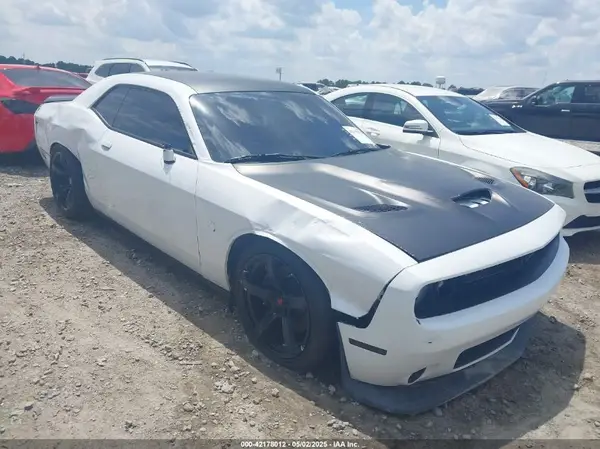 2C3CDZFJ1LH117418 2020 DODGE CHALLENGER - Image 1
