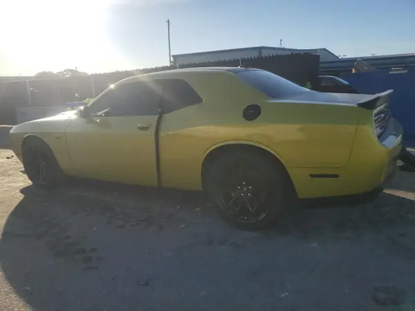 2C3CDZFJ1MH623901 2021 DODGE CHALLENGER - Image 2