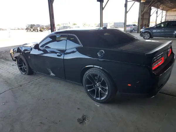 2C3CDZFJ1PH618041 2023 DODGE CHALLENGER - Image 2