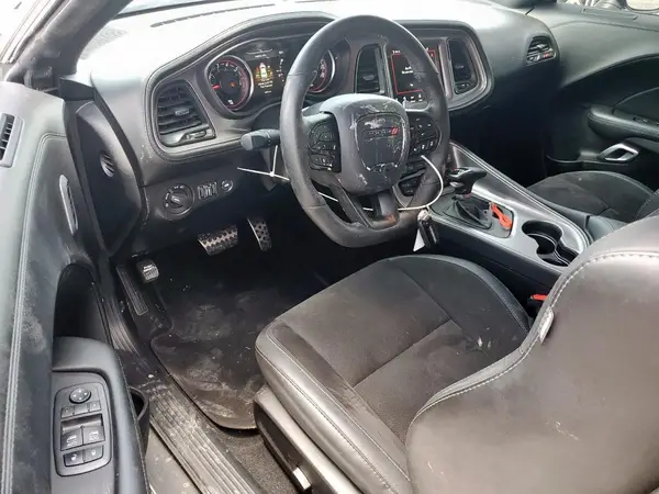 2C3CDZFJ1PH693399 2023 DODGE CHALLENGER - Image 8