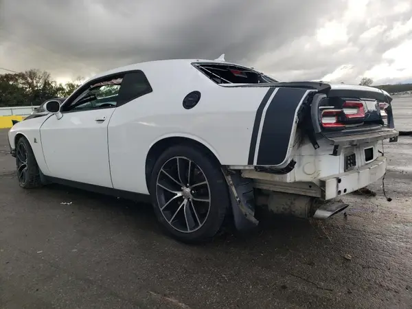 2C3CDZFJ2GH117319 2016 DODGE CHALLENGER - Image 2