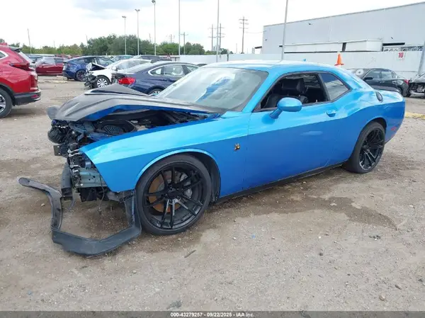 2C3CDZFJ2GH245317 2016 DODGE CHALLENGER - Image 2