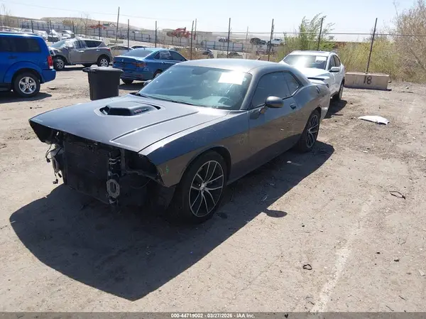 2C3CDZFJ2GH263641 2016 DODGE CHALLENGER - Image 2