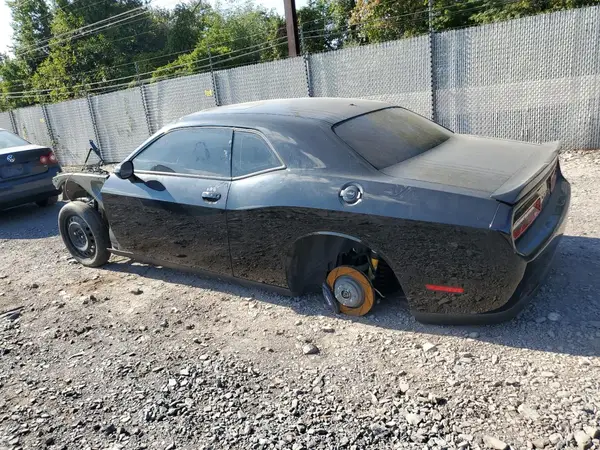 2C3CDZFJ2HH584631 2017 DODGE CHALLENGER - Image 2
