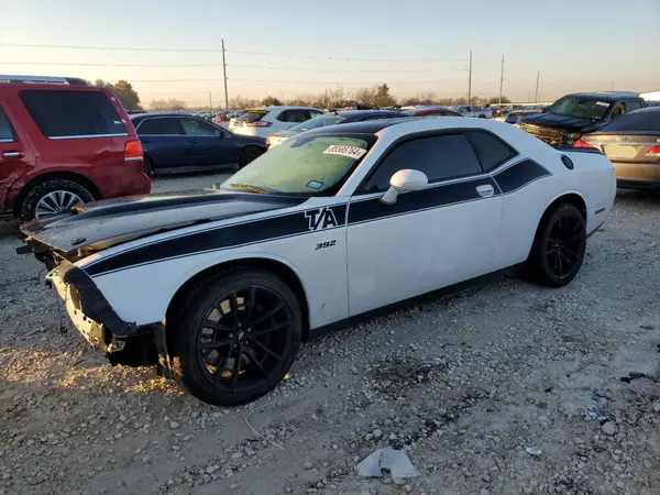 2C3CDZFJ2HH613237 2017 DODGE CHALLENGER - Image 1