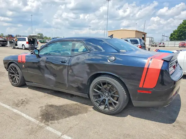 2C3CDZFJ2HH613688 2017 DODGE CHALLENGER - Image 2