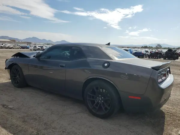 2C3CDZFJ2JH110944 2018 DODGE CHALLENGER - Image 2