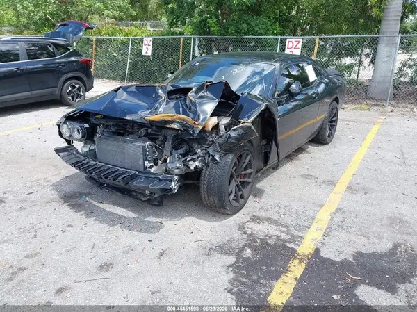 2C3CDZFJ2JH178855 2018 DODGE CHALLENGER - Image 2