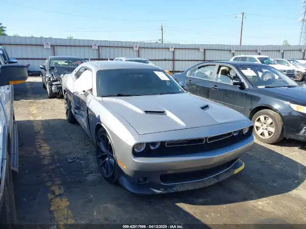 2C3CDZFJ2JH255241 2018 DODGE CHALLENGER - Image 1