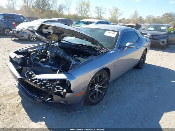 2C3CDZFJ2JH300887 2018 DODGE CHALLENGER - Image 2