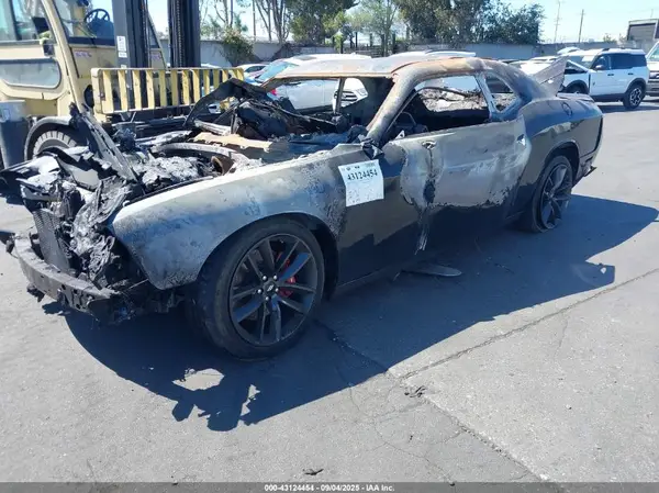 2C3CDZFJ2KH552348 2019 DODGE CHALLENGER - Image 2