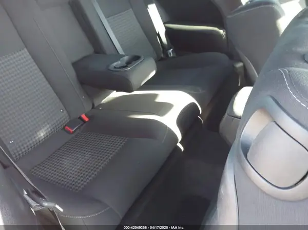 2C3CDZFJ2KH570865 2019 DODGE CHALLENGER - Image 8